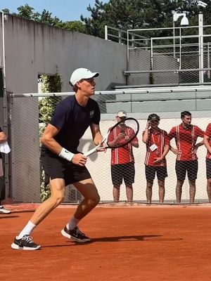 Image post by @functionaltennis on Instagram