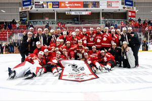 Image post by @everett_silvertips on Instagram