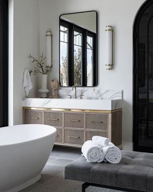 Image post by @cambriasurfaces on Instagram