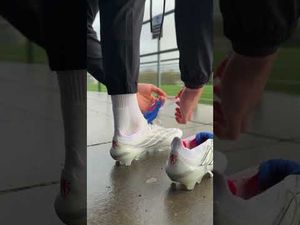 Video post by @prodirectsoccer on YouTube