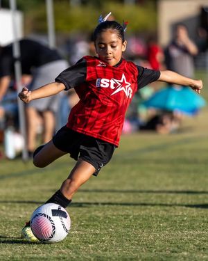 Image post by @Luna Sports Photography on Facebook