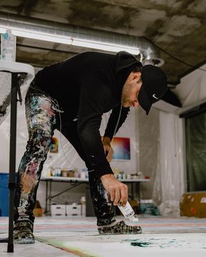 Image post by @maxmakewell on Instagram