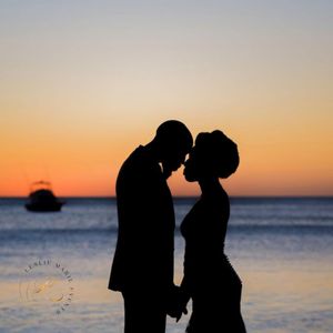 Image post by @lesliemarieevents on Instagram