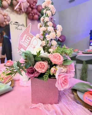 Image post by @Heather's Balloon Boutique & Decor on Facebook