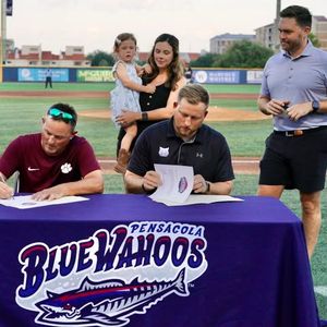 Image post by @bluewahoosbball on Instagram