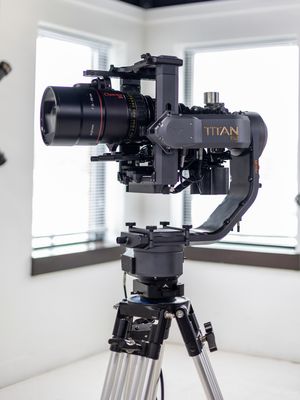 Image post by @motocrane_team on Instagram