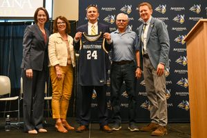 Image post by @AugieWBB on Twitter