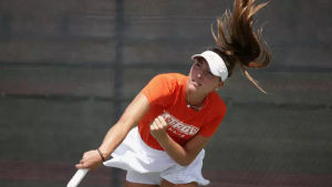 Image post by @UTRGVWmnsTennis on Facebook