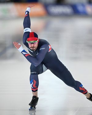 Image post by @isuspeedskating on Instagram
