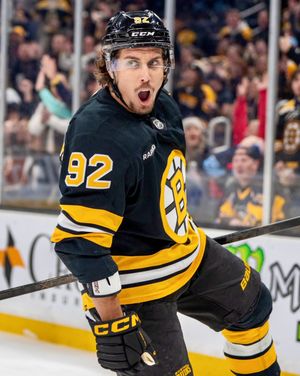 Image post by @NHLBruins on Twitter