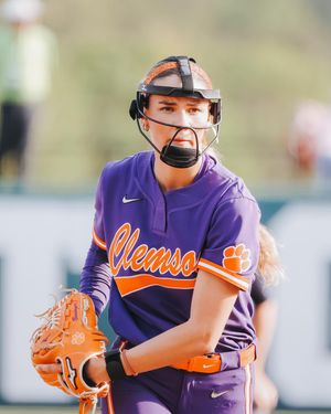 Image post by @clemsonsoftball on Instagram