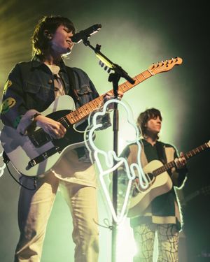 Image post by @teganandsara on Twitter