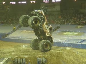 Image post by @monstertruckdaily on Instagram