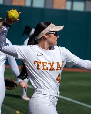 Image post by @texassoftball on Instagram