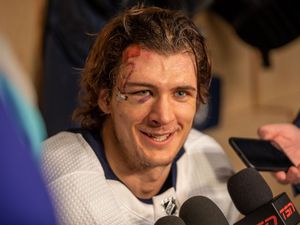 Image post by @nhljets on Facebook