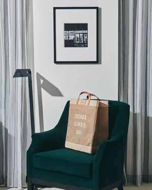 Image post by @pendrychicago on Instagram