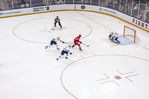 Image post by @BadgerMHockey on Twitter