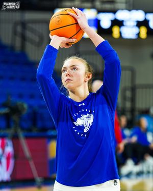 Image post by @MarchMadnessWBB on Twitter