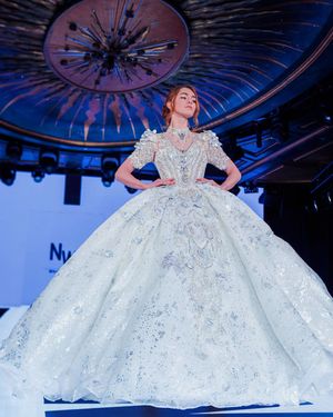 Image post by @runway7fashion on Instagram