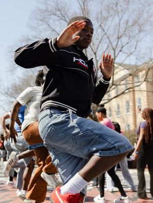 Image post by @uofscstudents on Instagram