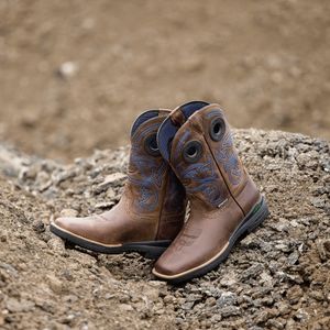 Image post by @justinboots_ on Instagram