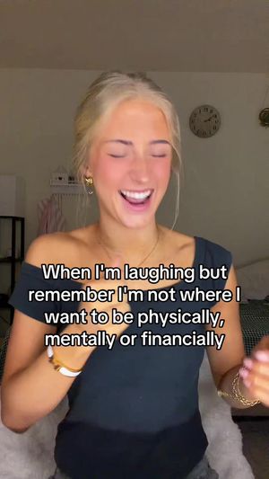 Video post by @theelliebarker on TikTok