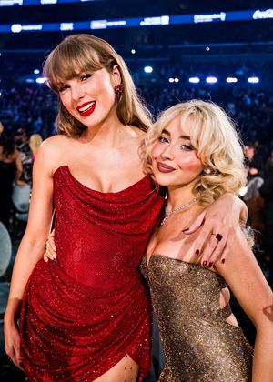 Image post by @iHeartRadio on Twitter