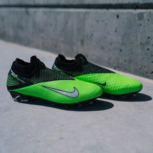 Image post by @soccerdotcom on Instagram
