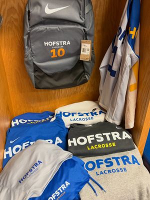 Image post by @hofstra_wlax on Instagram