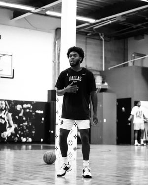 Image post by @jellyfam.j on Instagram