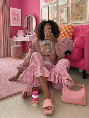 Image post by @pinkstork on Instagram