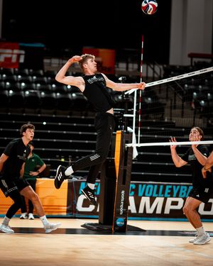 Image post by @hawaiimvb on Instagram