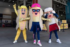 Image post by @CleHotDogs on Twitter