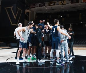 Image post by @yalembasketball on Instagram
