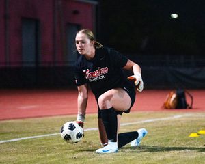 Image post by @UHCougarSoccer on Twitter