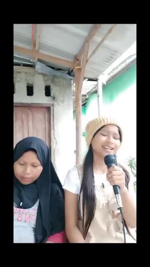 Video post by @da7april on TikTok