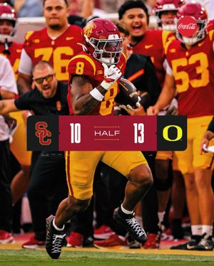 Image post by @uscfb on Instagram