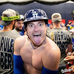Image post by @losdodgers on Instagram