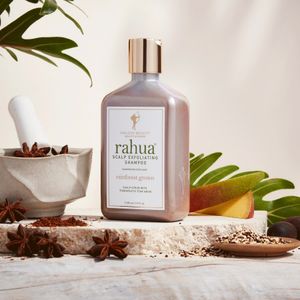 Video post by @RahuaBeauty on Facebook