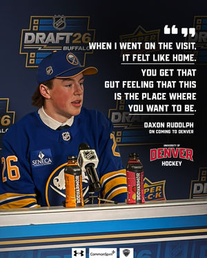 Image post by @du_hockey on Instagram