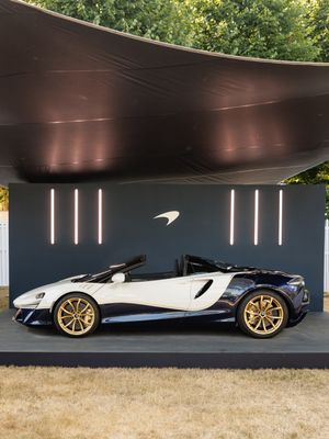 Image post by @mclarenauto on Instagram
