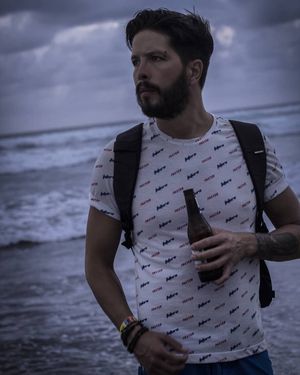 Image post by @soyvikguga on Instagram
