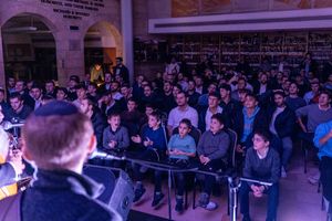 Image post by @aish_efg_men on Instagram