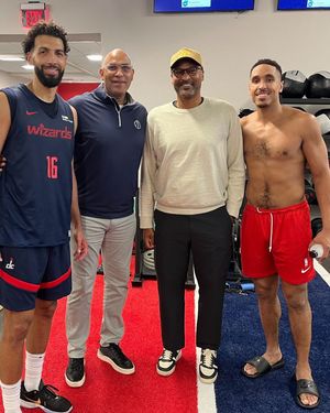 Image post by @uvamenshoops on Instagram