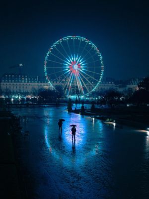 Image post by @moment on Instagram