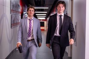Image post by @BadgerMHockey on Twitter