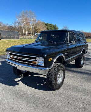 Video post by @barrettjacksontv on TikTok