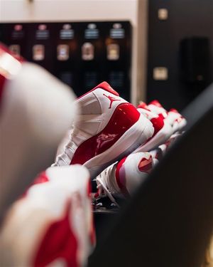 Image post by @footlocker on Instagram