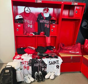 Image post by @maryville_softball on Instagram