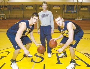 Image post by @Augustana Basketball on Facebook
